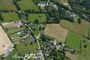 P1030750 2016 07 06 Keralio, La Maison Neuve En Arrière Plan